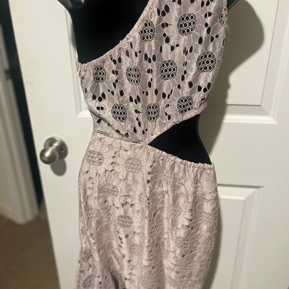 Pink Dress - Picture 2 of 2